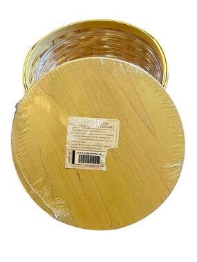 Longaberger 9 Inch Keeping Basket